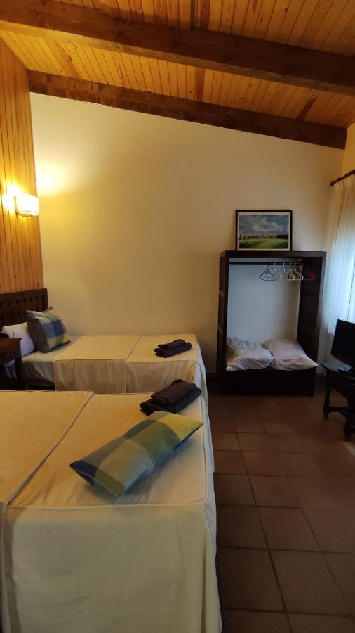 Hostal Escartin ซาบิญานิโก ภายนอก รูปภาพ